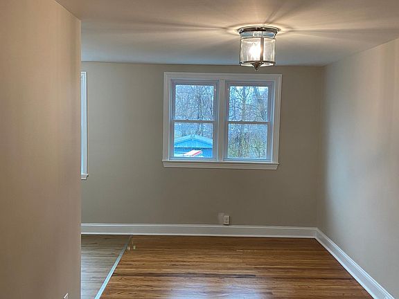 5th image of 815 Crescent Dr
