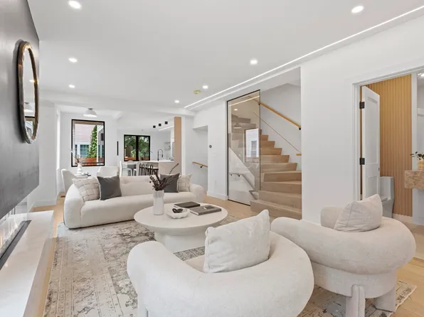 27 Jay St, Cambridge, MA 02139