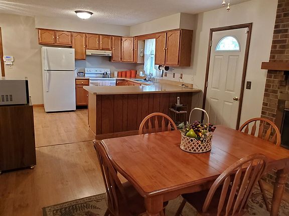4th image of 7487 Newkirk Dr