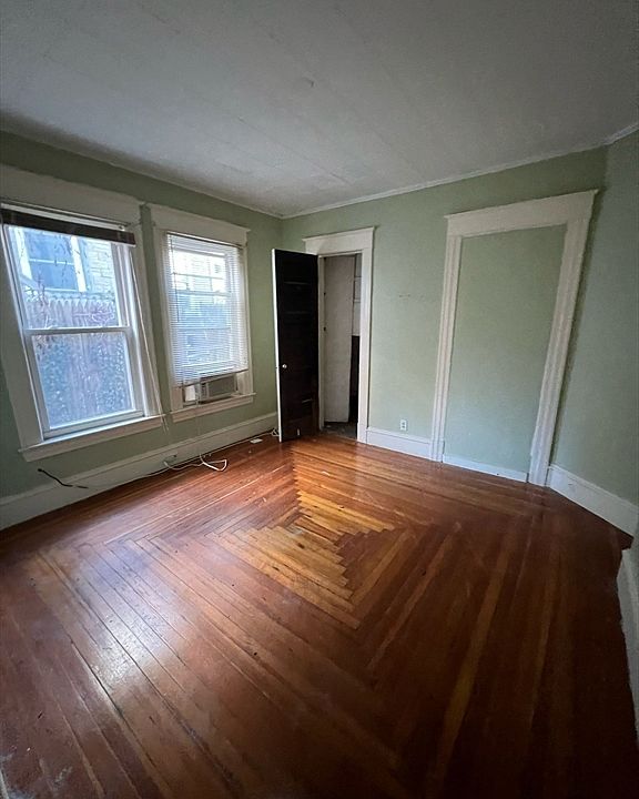 2nd image of 295-297 Beech St