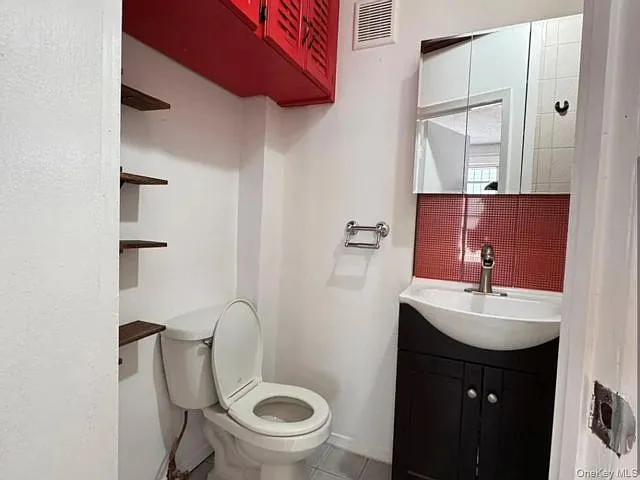 9311 Foster Ave — Photo 5