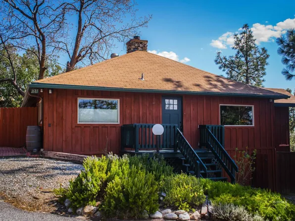 26765 Hopkins Dr, Idyllwild, CA 92549
