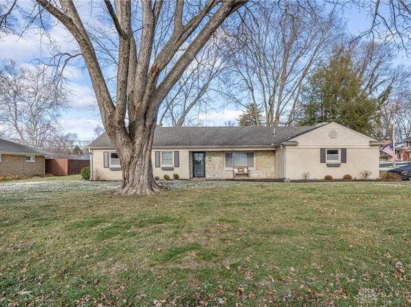 101 Cardigan Rd, Dayton, OH 45459