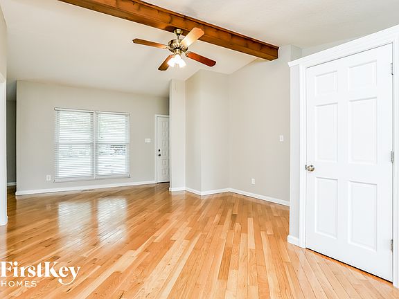 3rd image of 4332 Meadowgreen Trails Dr