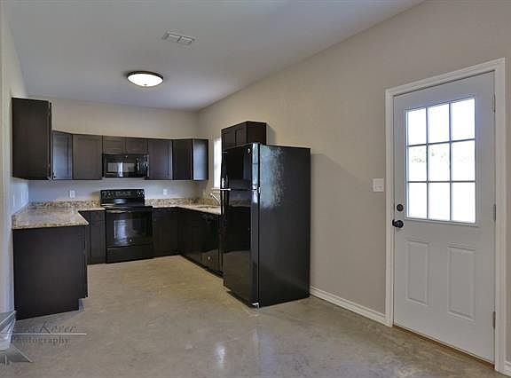 4th image of 3025 A Orange St