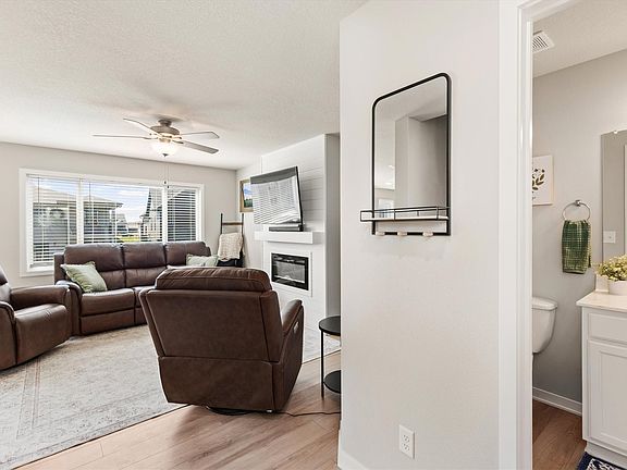 3rd image of 18126 Alpine Dr