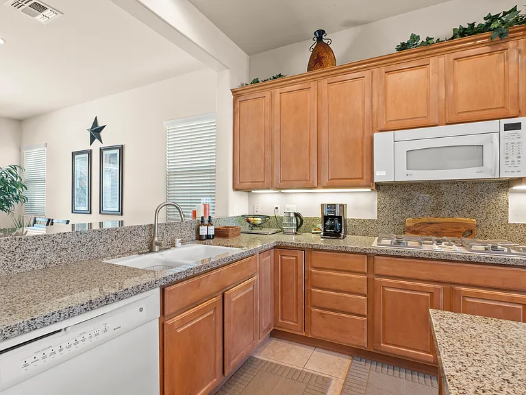 80097 Avenida Santa Olivia — Photo 12