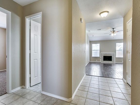2nd image of 8312 Horseshoe Bend Dr