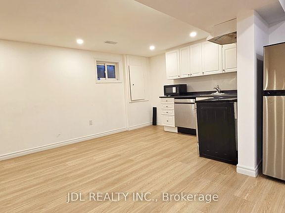 4th image of 3769 Brandon Gate Dr #Basement