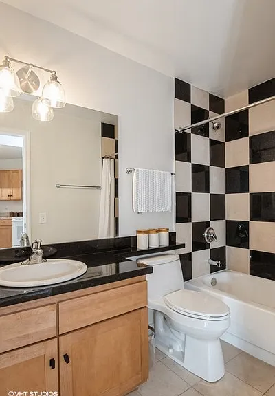 5320 N Sheridan Rd #1503 — Photo 12
