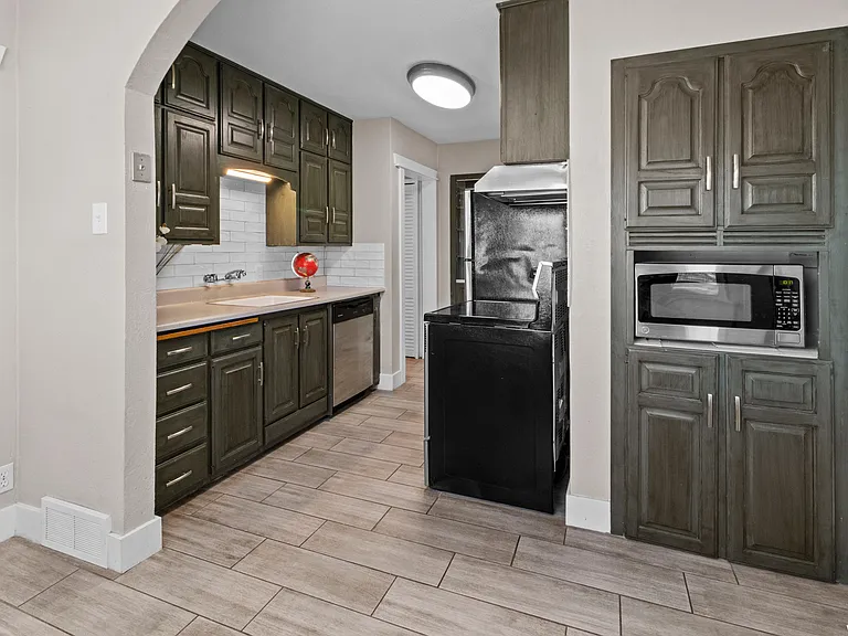 3885 S Nordin Ave — Photo 8
