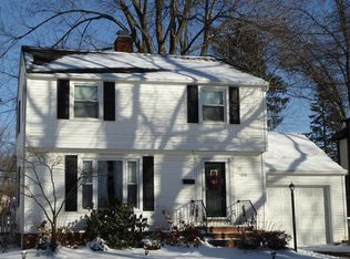 1373 Ford Rd, Lyndhurst, OH 44124