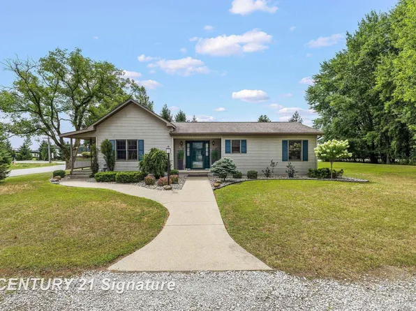 1545 N Graham Rd, Freeland, MI 48623