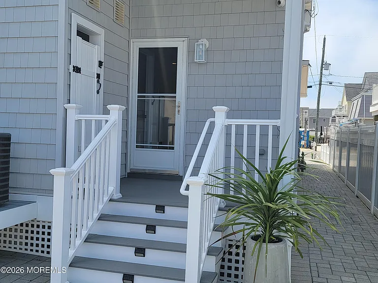 10 3rd Ave #B — Photo 19