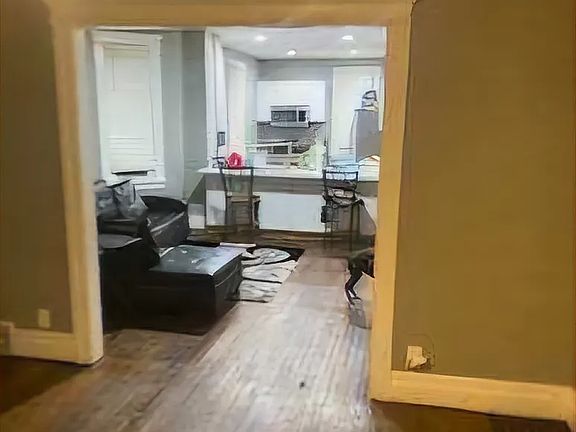 2nd image of 17 Glendale St #1