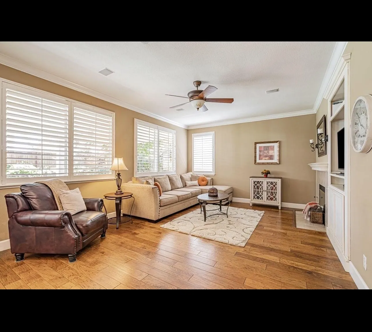 1744 Bristol Ln — Photo 1