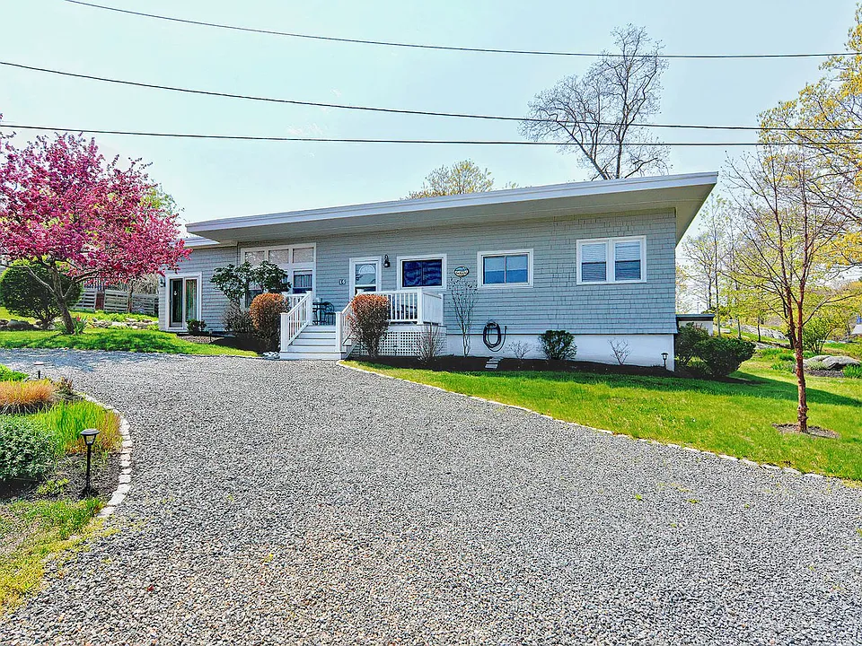 16 Warwick Rd