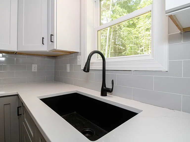 143 Reichard Dr — Photo 8