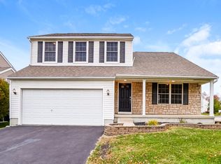 3175 Weeping Spruce Dr, Grove City, OH 43123