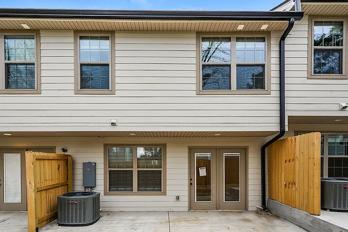 210 Signature Pl #5 — Photo 11