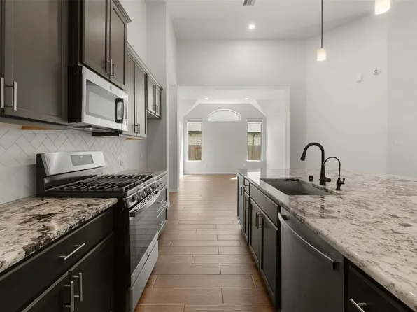 8022 McKittrick Ridge Dr, Porter, TX 77365