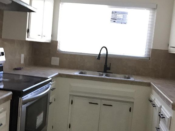 5th image of 2-414 E Doran St #2