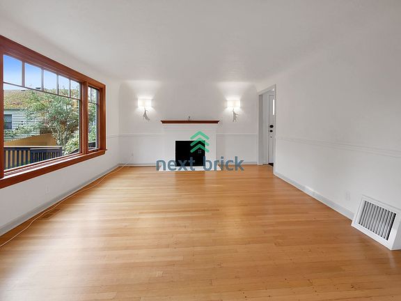 4th image of 7532 21st Ave NE