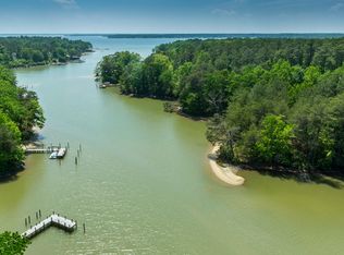 3859 Black Stump Rd, Weems, VA 22576