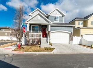814 W Epic Ct, Midvale, UT 84047