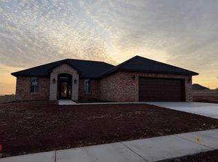 2312 SW 68th St, Lawton, OK 73505