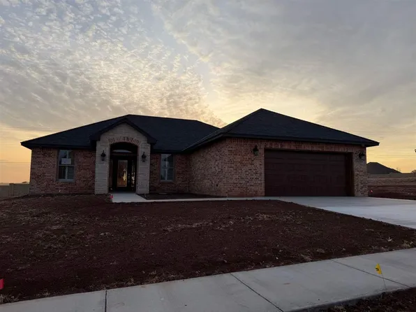 2312 SW 68th St, Lawton, OK 73505