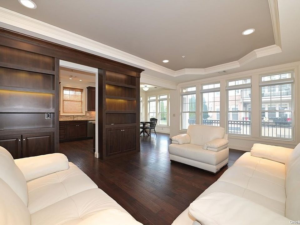 Meadowbrook Pointe 48 Shady Ln Westbury NY Zillow