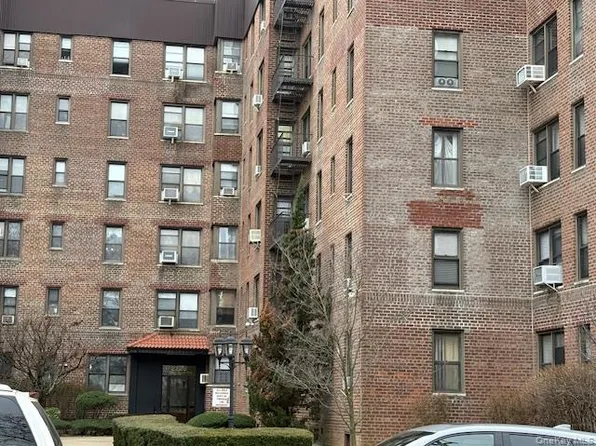 2220 Burnett Street #1G, Brooklyn, NY 11229