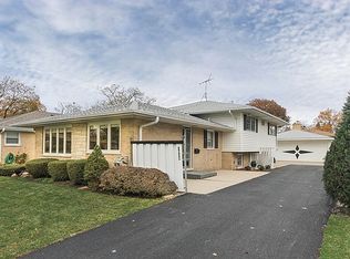 1024 Stockton Ave, Des Plaines, IL 60018