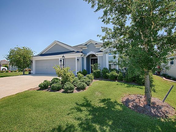 3rd image of 3782 Pepperidge Cir