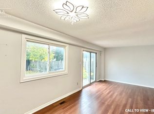 10 Juliana Sq, Brampton, ON L6S2L4