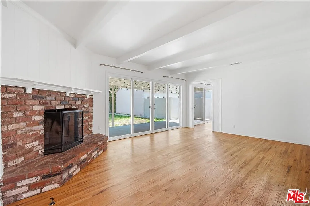 3 bed, 2.0 bath, 1473 sqft, $5,295 — Photo 3