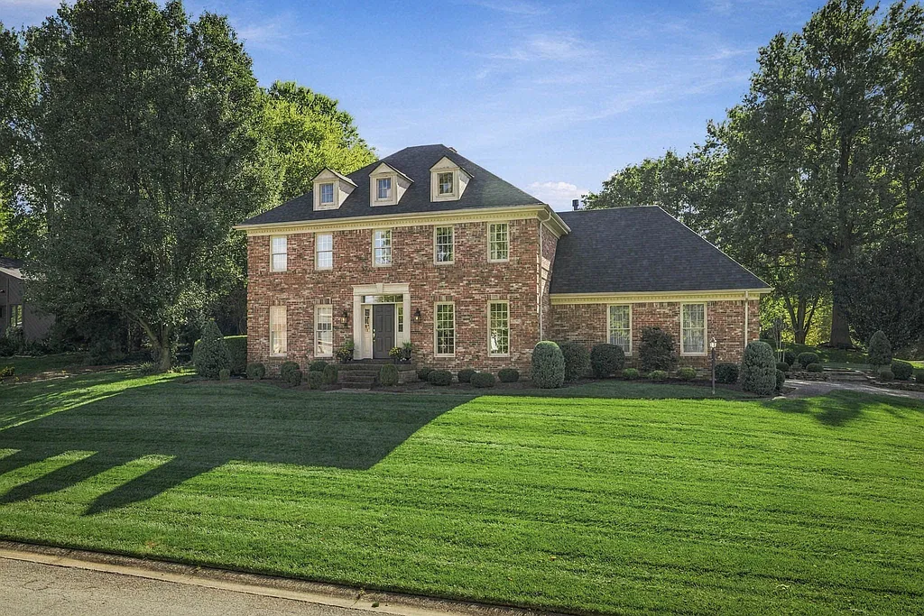 Property main image