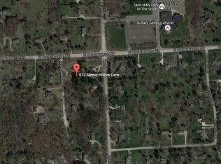 672 Sleepy Holw, Milford, MI 48381