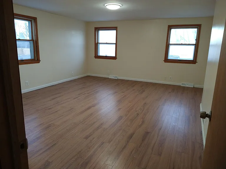 5100 Big Tree Rd — Photo 3