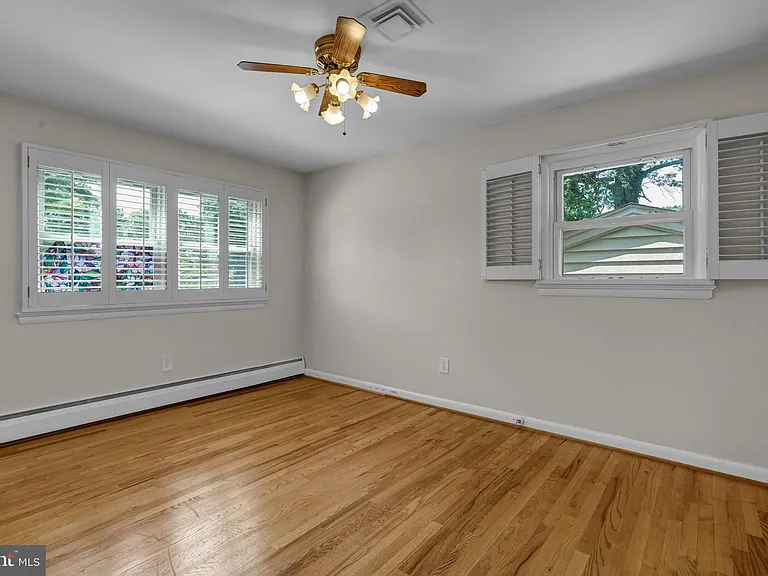 8905 Valley Forge Dr — Photo 20