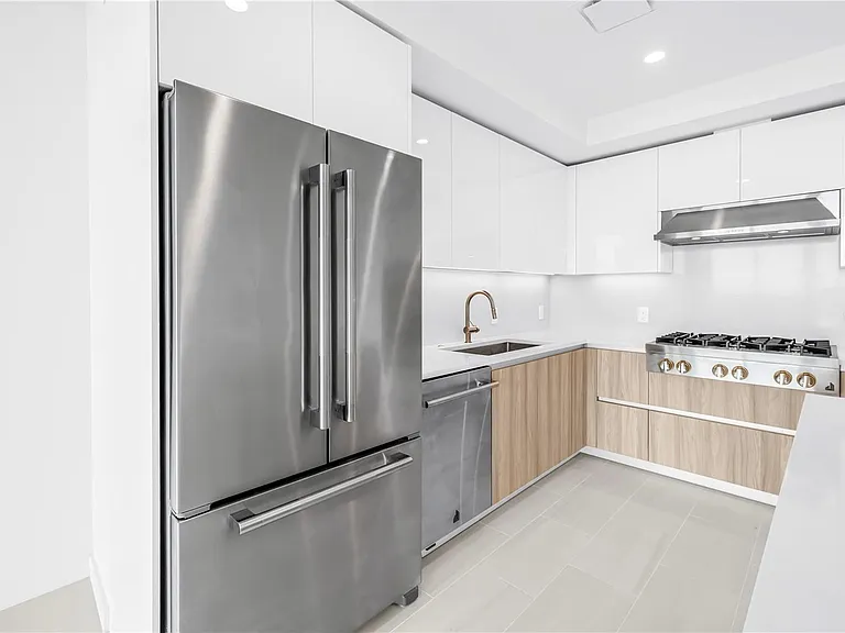 400 Central Ave #1608 — Photo 6
