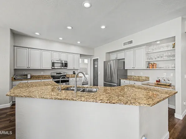 1694 E CAMPBELL Avenue, Gilbert, AZ 85234