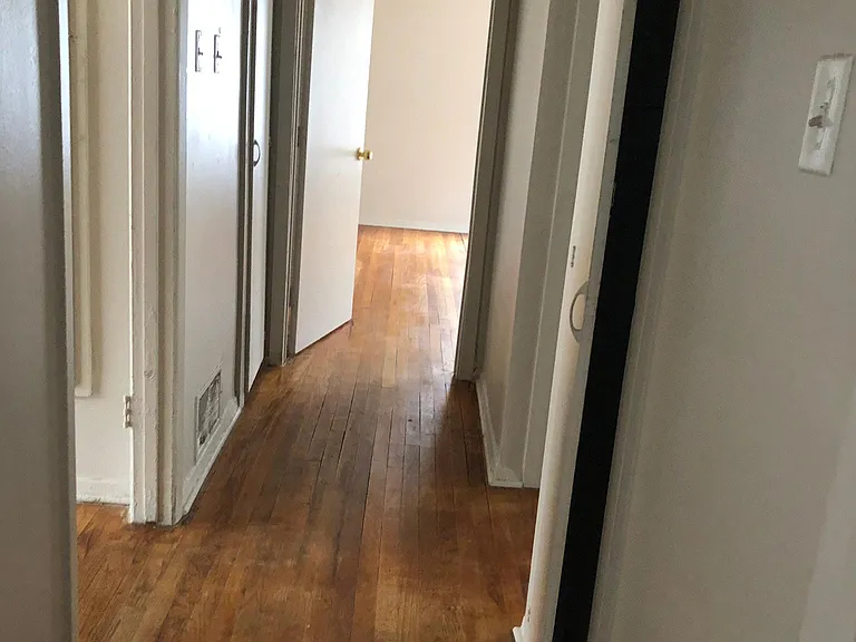 57 Mundt St #A — Photo 14
