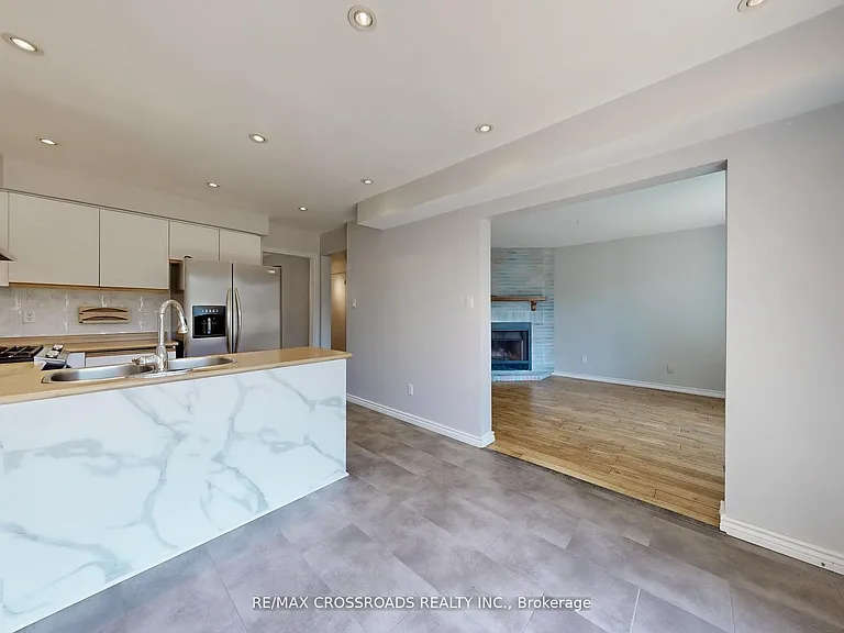 35 Forest Grove Dr — Photo 26