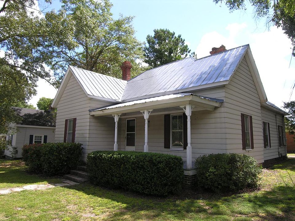 Exterior Front View