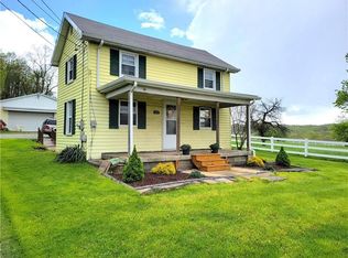 125 Three Mile Hl, Acme, PA 15610