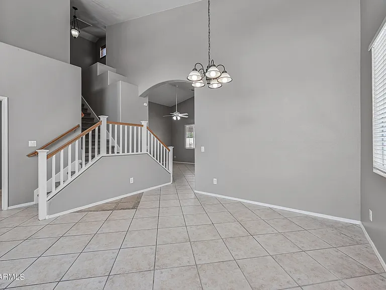 16224 W Jefferson St — Photo 5
