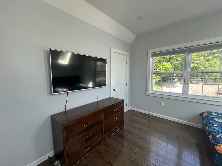 9 Walcott St #A — Photo 40