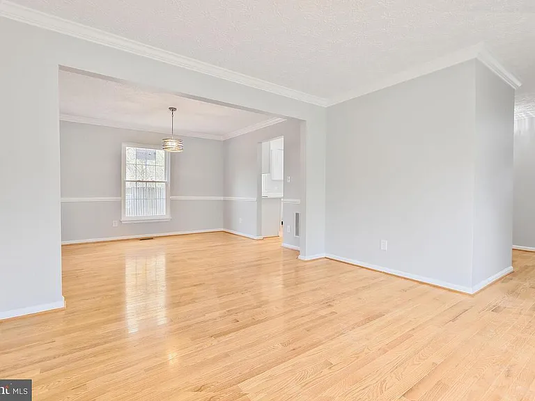 7802 Shallowbrook Ct — Photo 17